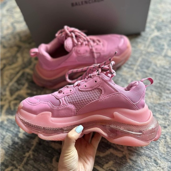 BALENCIAGA 100% authentic Pink Triple S Clear Sole chunky Sneakers size 39 women - Picture 1 of 7
